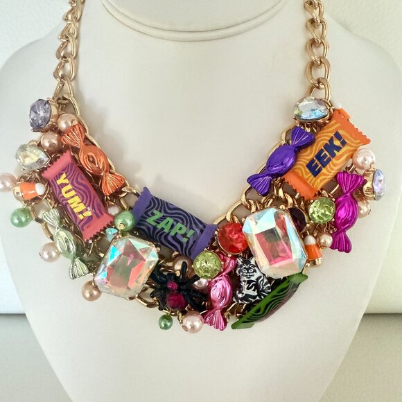 NWT Betsey Johnson Halloween Candy Glow In Dark Statement Necklace Retail $148 - Picture 1 of 7